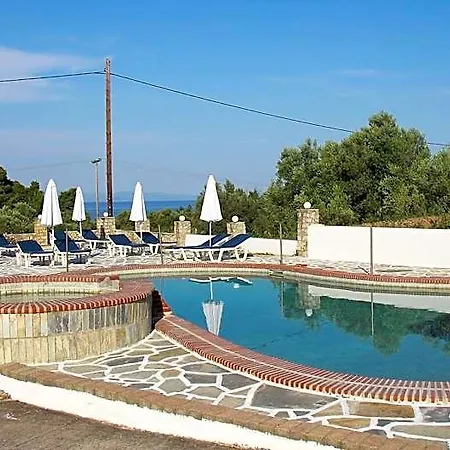 Pashos Hotel