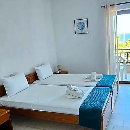 Pashos Hotel