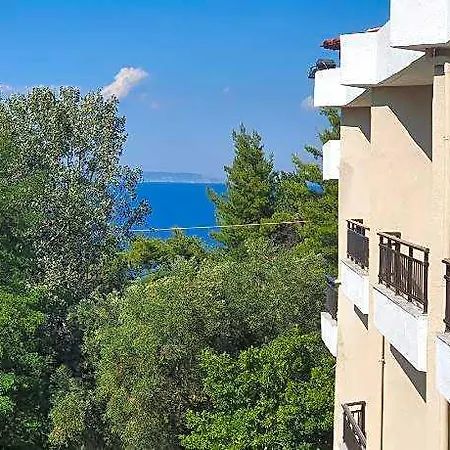 Pashos Hotel